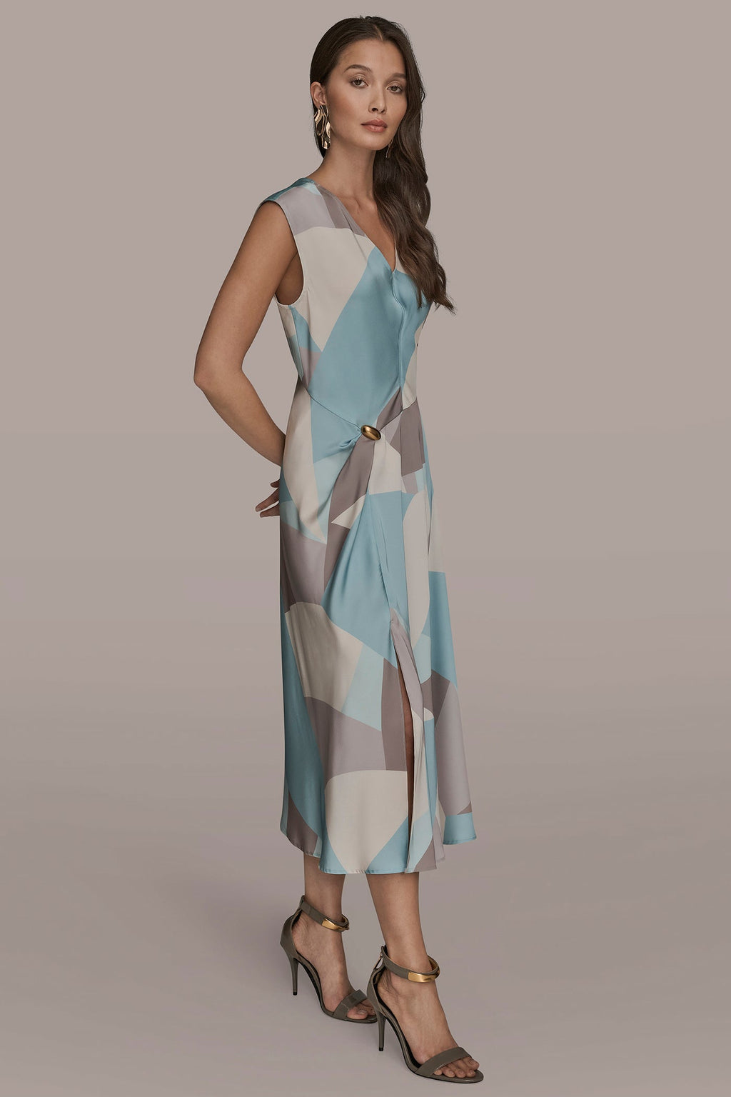 CAP SLEEVE V-NECK PRINTED MIDI DRESS