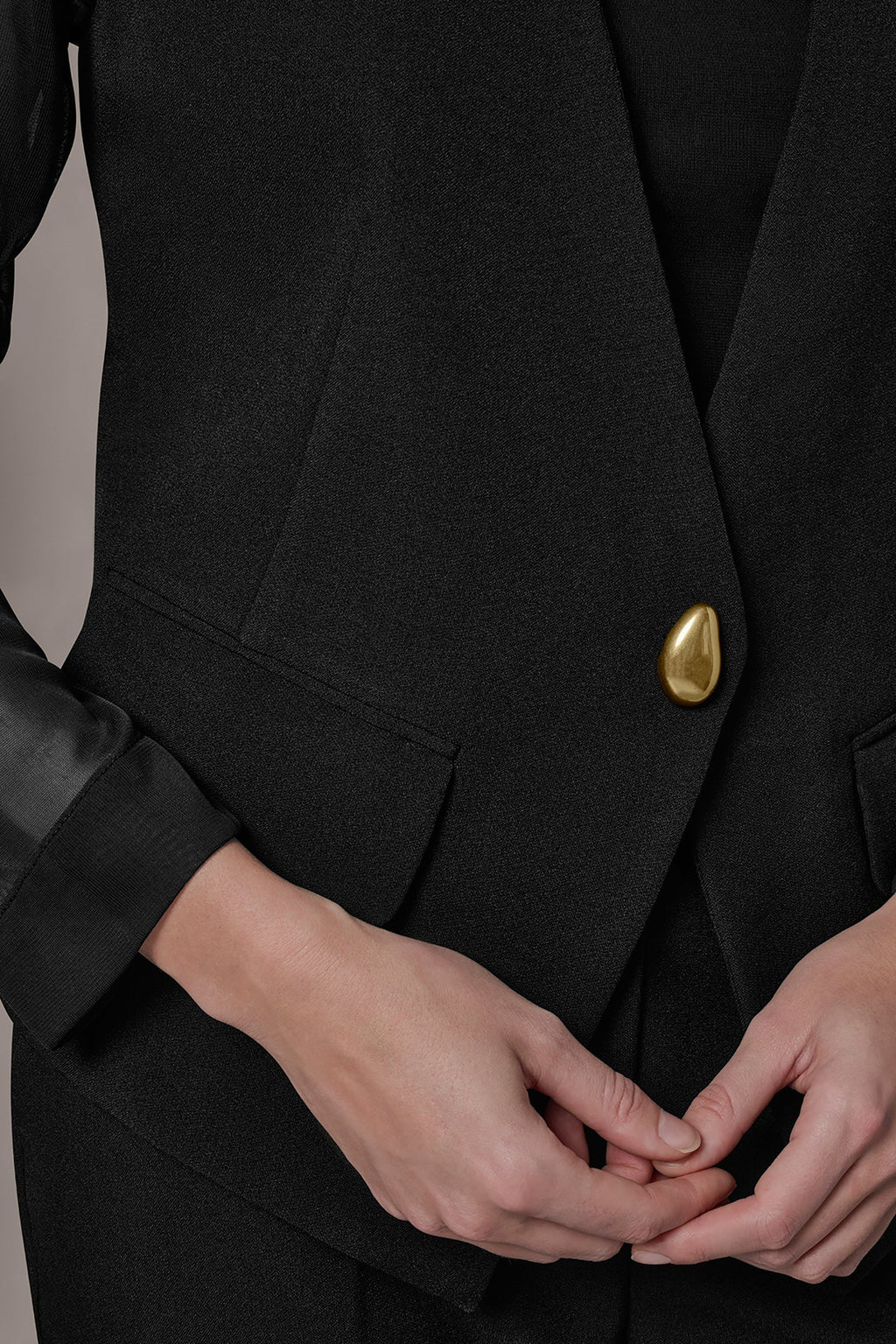 CHIFFON PANELED ONE BUTTON JACKET