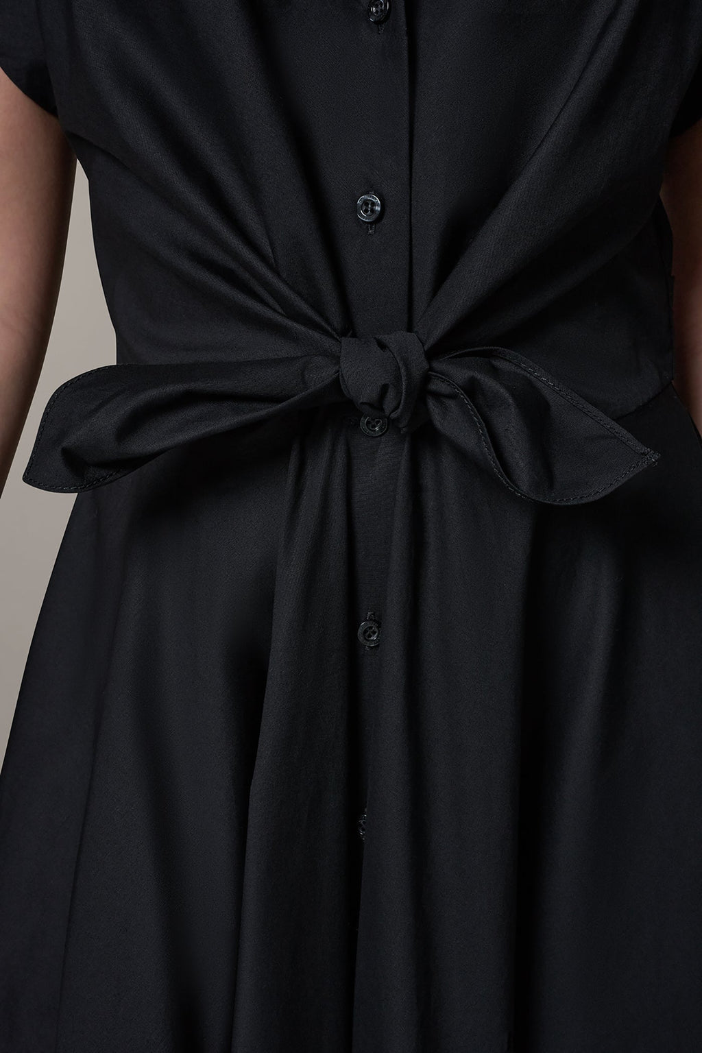 SHORT SLEEVE TIE FRONT MAXI SHIRT DRESS