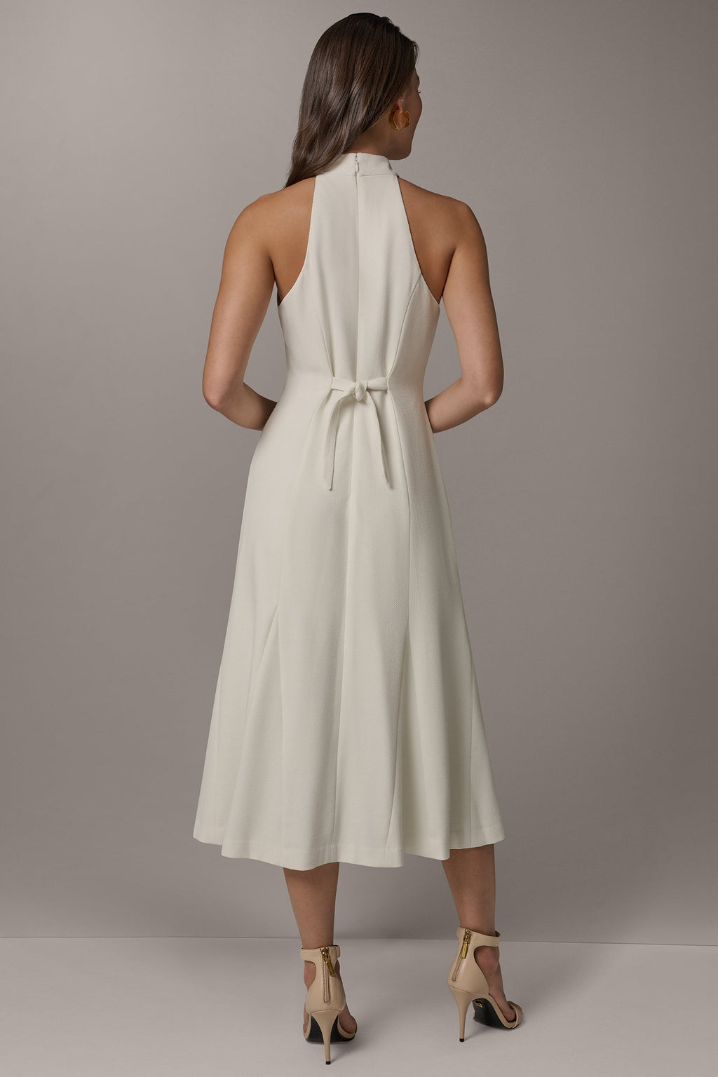 SLEEVELESS CROSS-FRONT MIDI HALTER DRESS