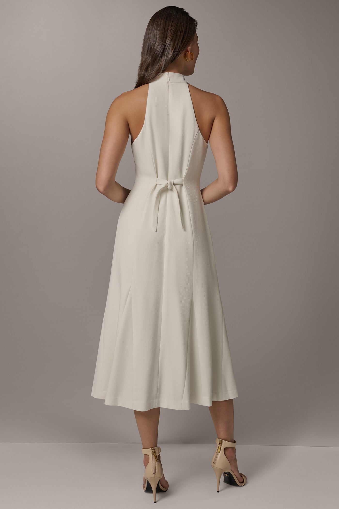 SLEEVELESS CROSS-FRONT MIDI HALTER DRESS