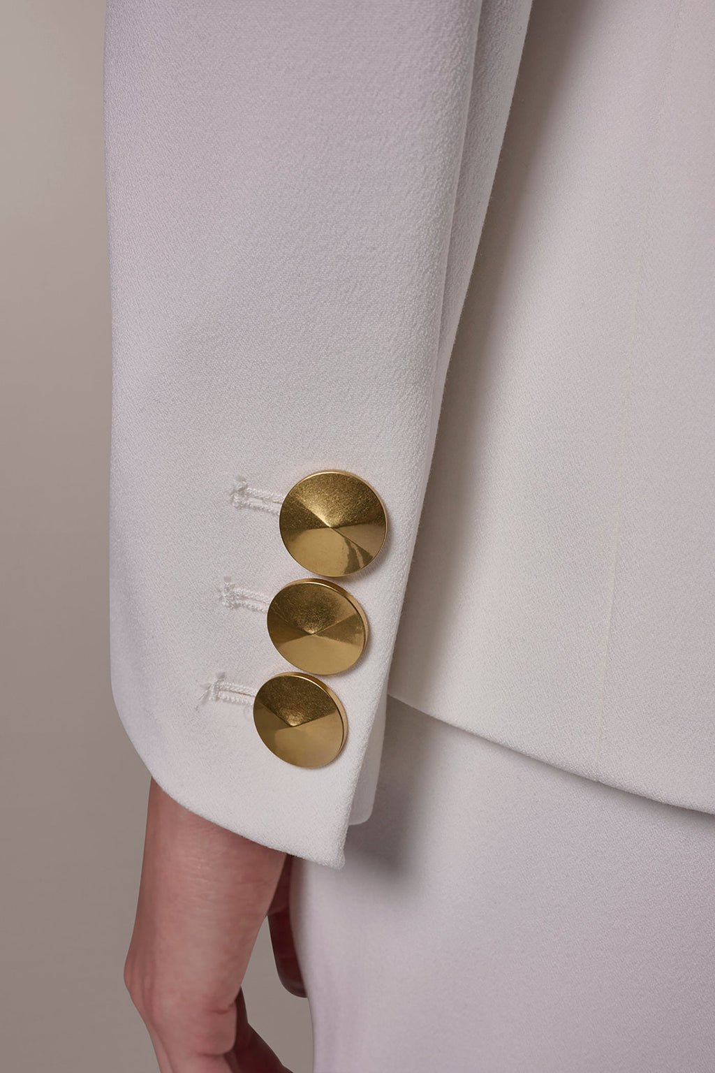 DOUBLE-BREASTED COLD-SHOULDER SUIT BLAZER