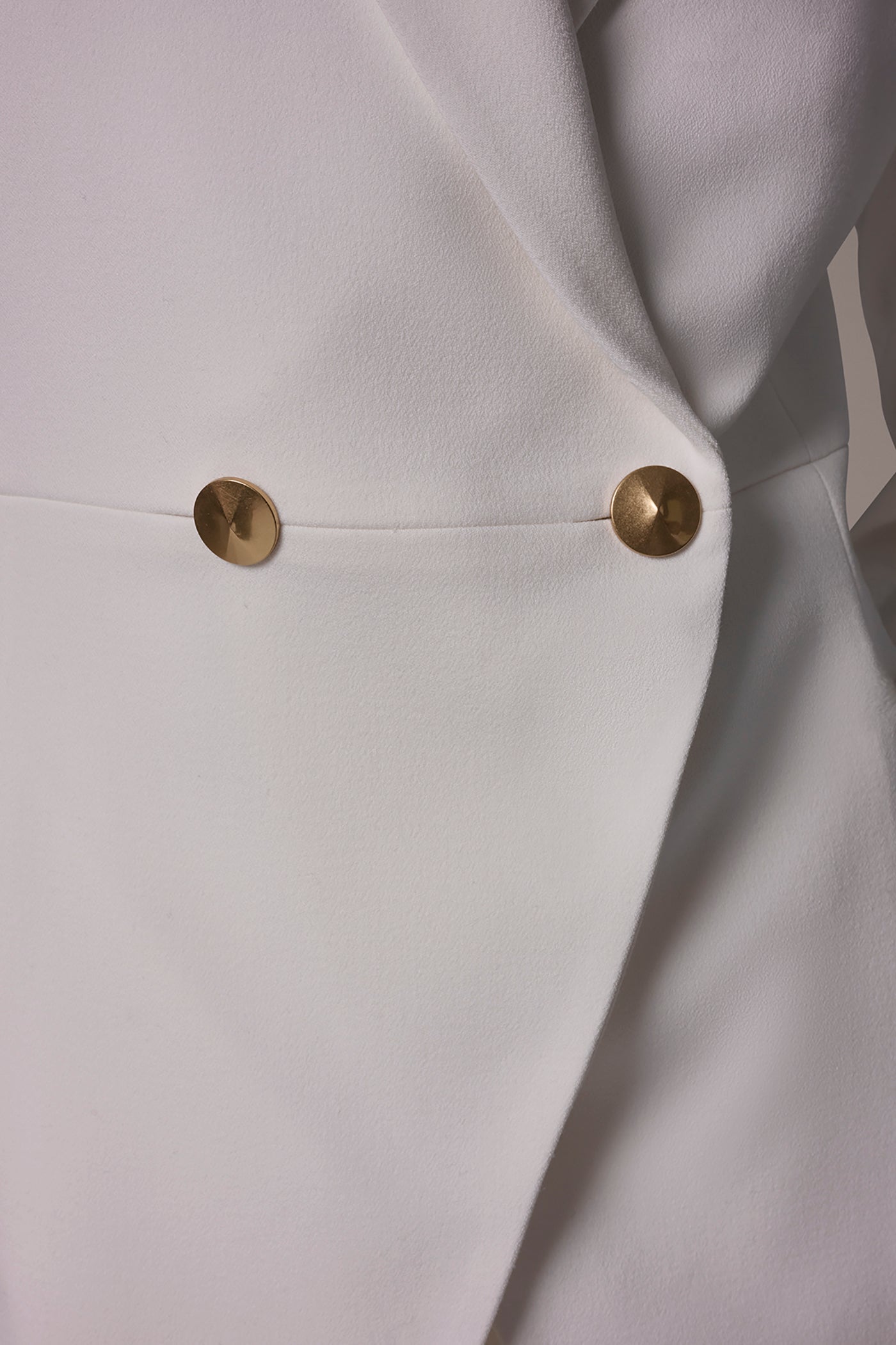DOUBLE-BREASTED COLD-SHOULDER SUIT BLAZER