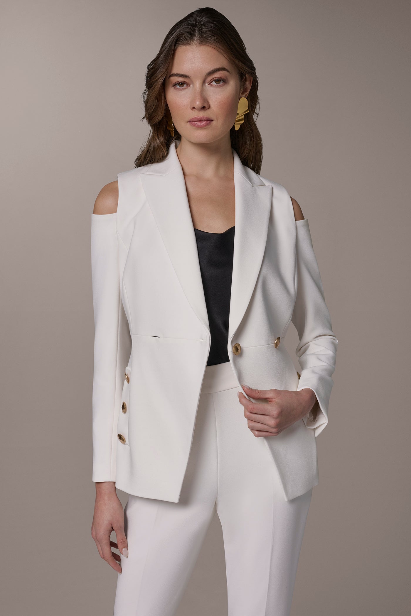 DOUBLE-BREASTED COLD-SHOULDER SUIT BLAZER