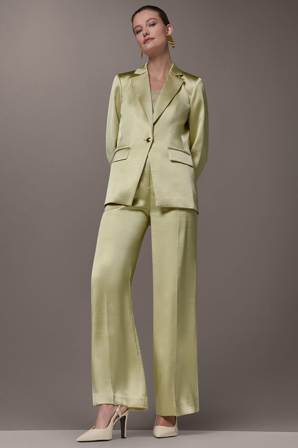 ONE BUTTON SUIT BLAZER