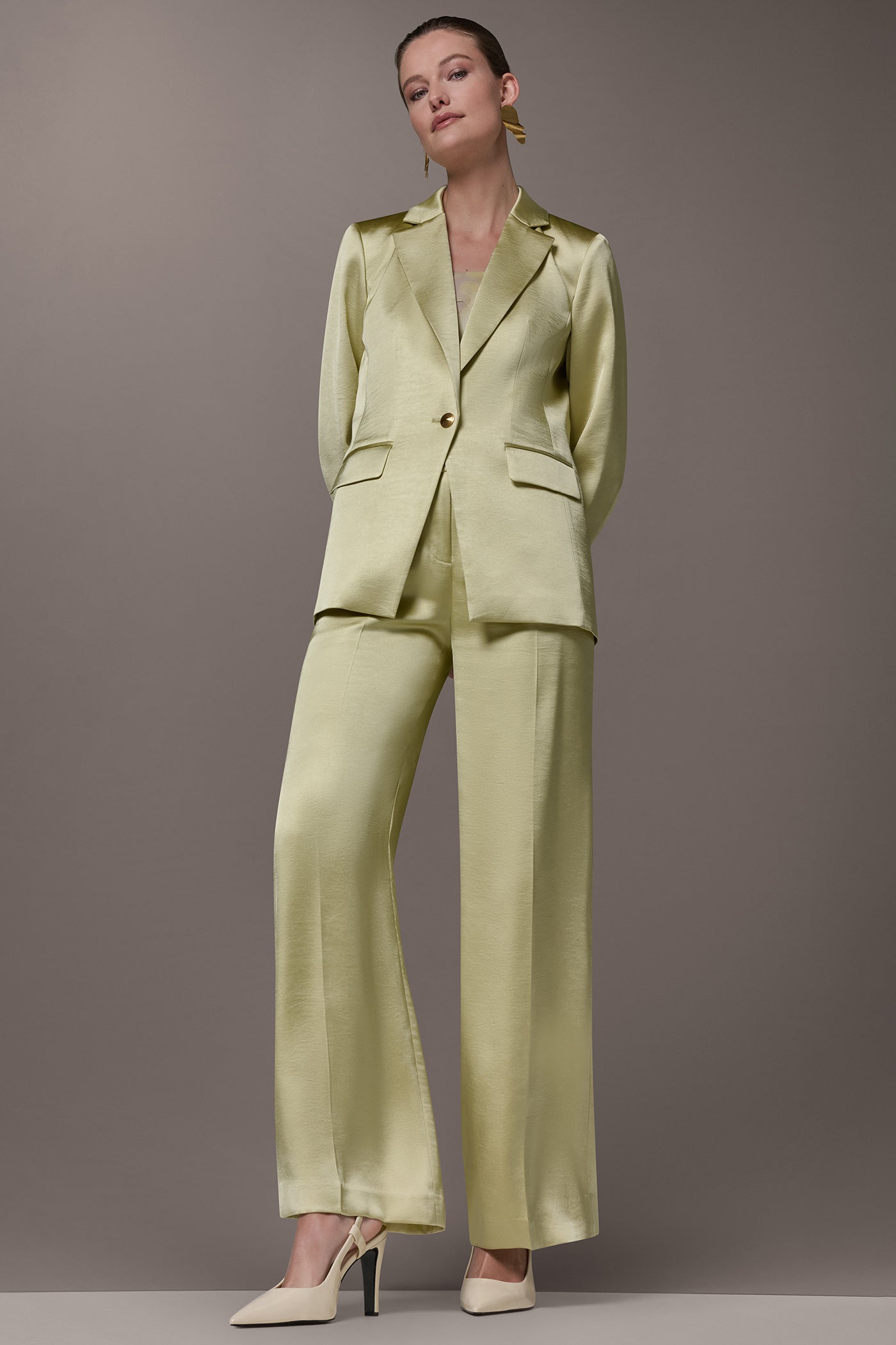 ONE BUTTON SUIT BLAZER