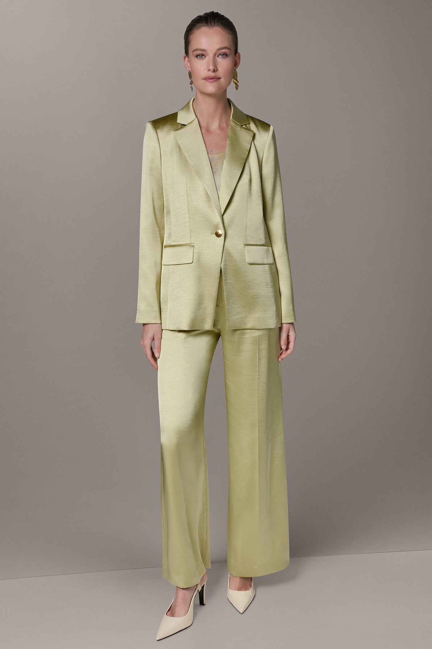 ONE BUTTON SUIT BLAZER