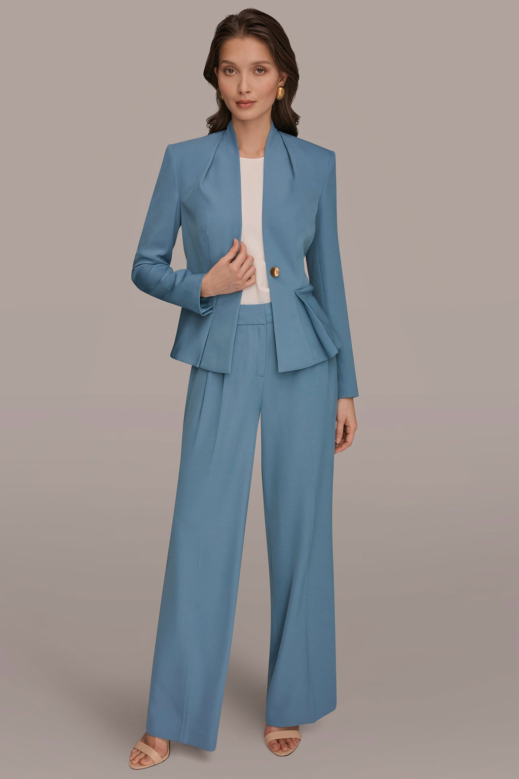 COLLARLESS PLEATED PEPLUM BLAZER