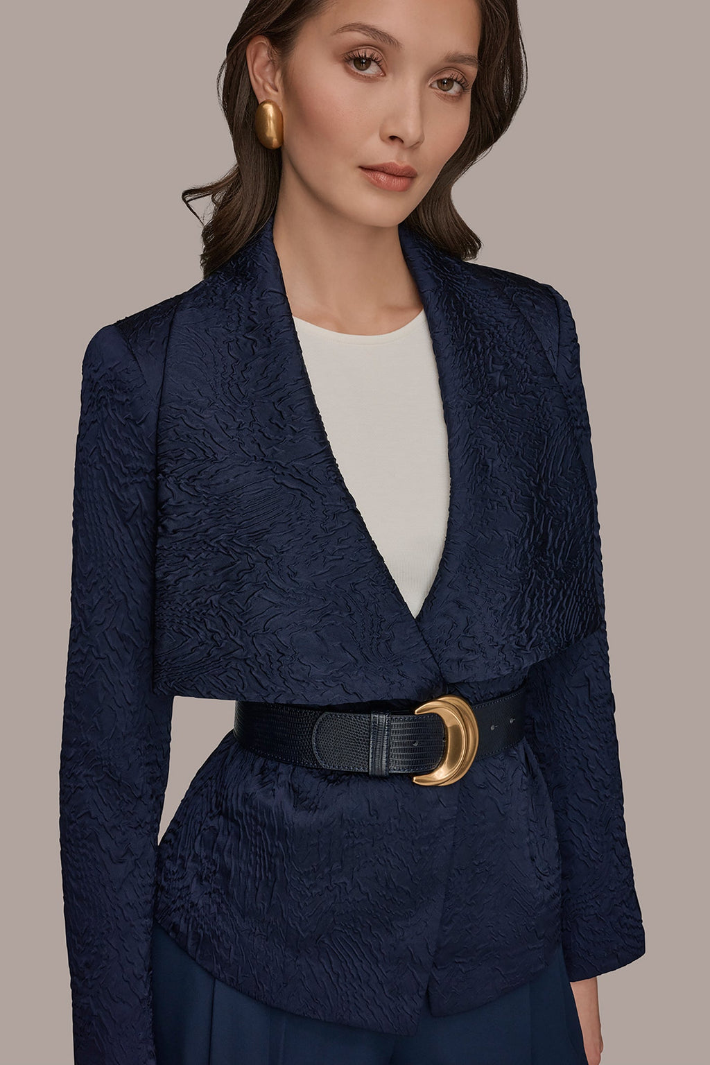 CRINKLE JACQUARD CROPPED BLAZER