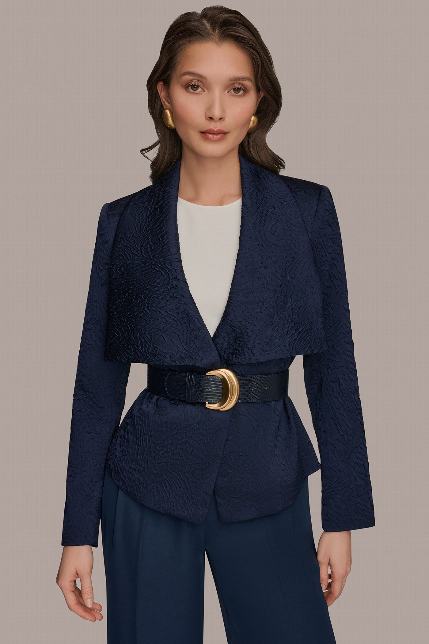 CRINKLE JACQUARD CROPPED BLAZER