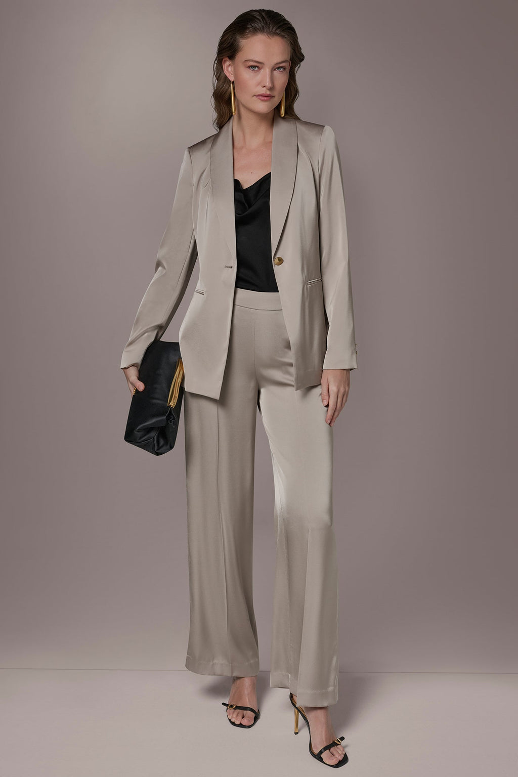 SATIN ONE-BUTTON SUIT BLAZER