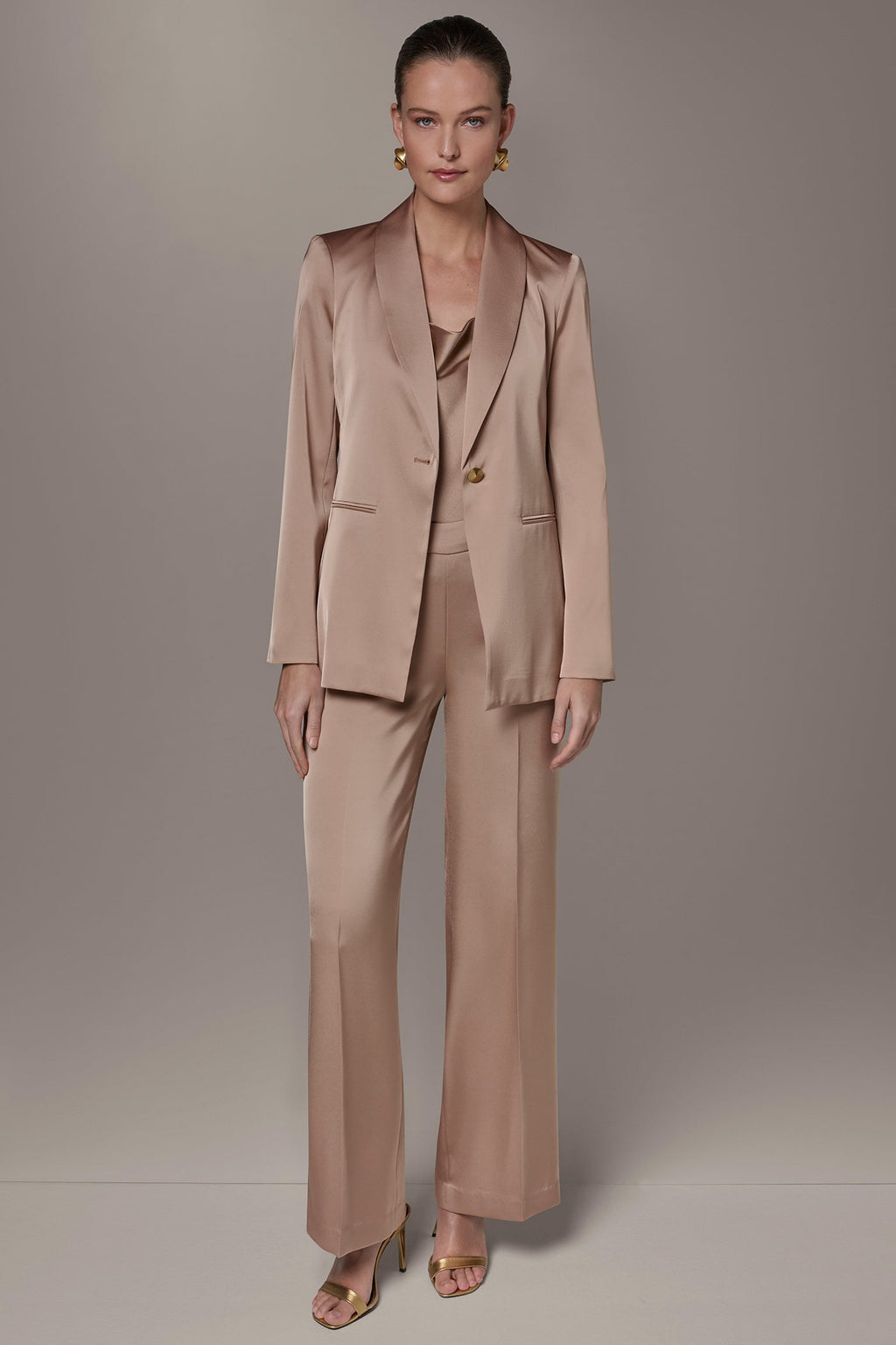 SATIN ONE-BUTTON SUIT BLAZER