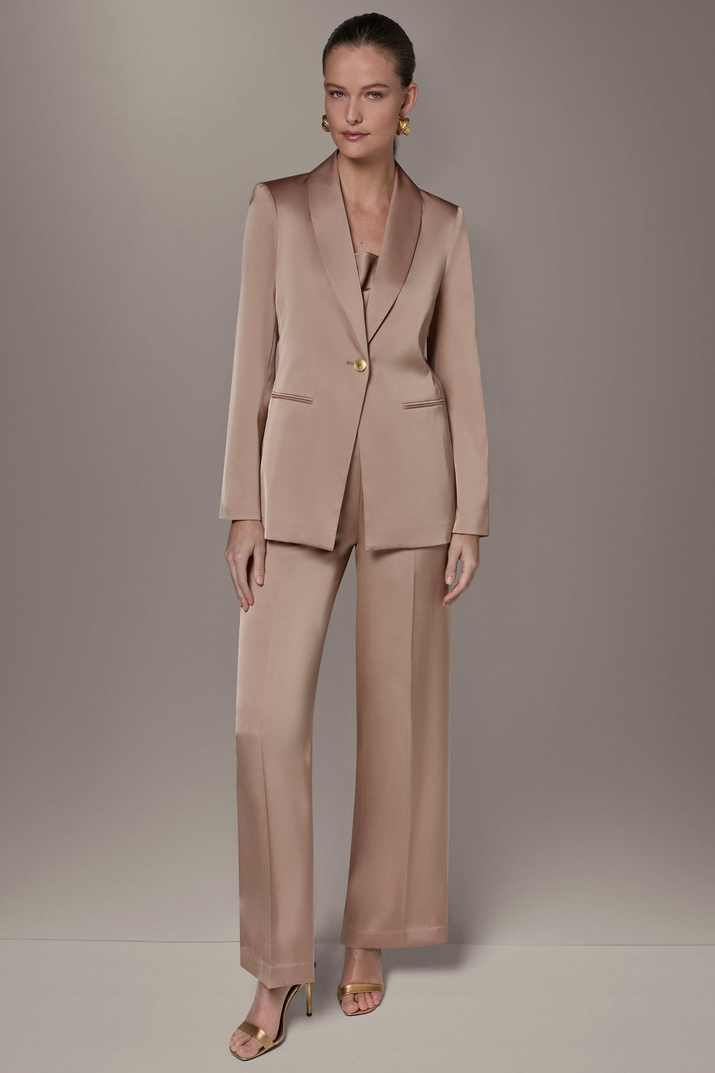 SATIN ONE-BUTTON SUIT BLAZER