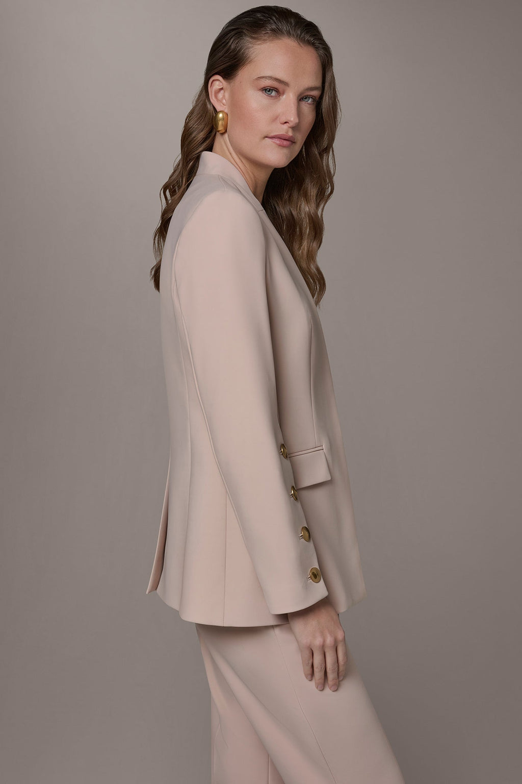 BUTTON SLEEVE SUIT BLAZER